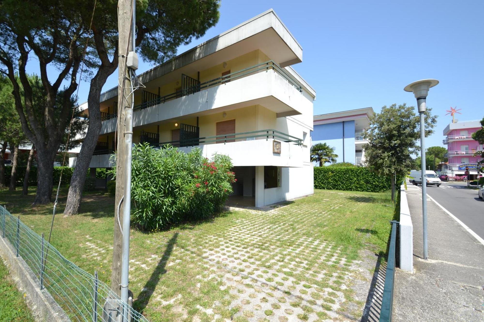 Isotta Apartment Bibione Exterior photo
